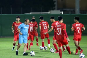 Ông Park rút gọn 23 tuyển thủ, soi kỹ tuyển Trung Quốc