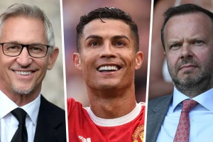 Sốc: Man United ký hợp đồng với Ronaldo trong sân vườn 