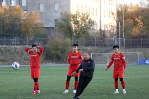 Thầy Park luyện công cho học trò, lấy 3 điểm của Đài Loan