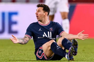 PSG bực bội vì điều khoản vô lý của Messi
