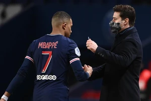 Mbappe chia tay, PSG ngoài tầm kiểm soát