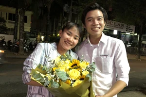 Chuyện tình tháng Tư giữa trung vệ thép Chương Thị Kiều và chàng diễn viên trẻ