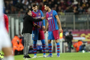 Xavi 'thay máu' và biến hình Barca mạnh nhất thế giới