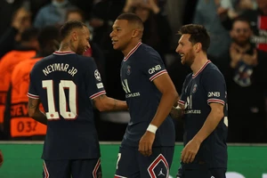 Sốc: PSG sẽ bán Messi và Neymar lấy tiền giữ chân Mbappe
