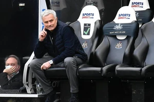 Mourinho quay lại giải Ngoại hạng Anh