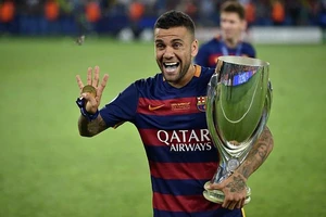 Rơi nước mắt với tâm thư của Alves chia tay Barca