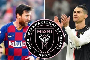 Khi Messi và Ronaldo khoác chung màu áo...