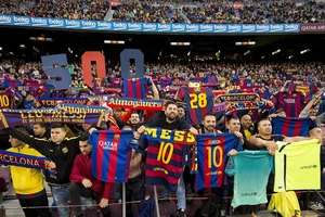 Barcelona nỗ lực đưa Messi trở lại