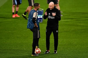Ten Hag bất ngờ chọn sao Chelsea thay thế Ronaldo