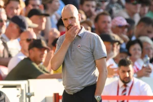 Ten Hag đau đầu, Man United kích hoạt bom tấn