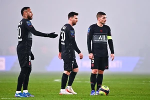 Không phải Messi, Neymar thân thiết và nể trọng cầu thủ này nhất