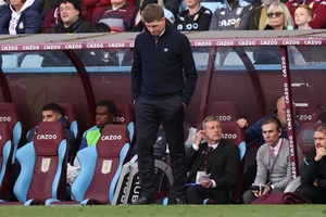 Aston Villa sa thải Gerrard, ngắm nghía Pochettino