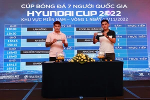 Bóng đá sân 7 Việt Nam và khát khao ‘mang chuông đấm xứ người’