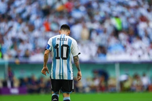 Bác sĩ của Messi đã đúng khi “trù ẻo” Argentina thảm bại 