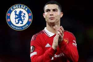 Ronaldo mất số tiền khổng lồ, CĐV Chelsea tận dụng cơ hội