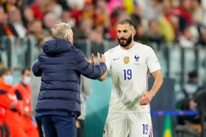 Bí mật các ngôi sao Pháp không muốn Benzema trong đội hình