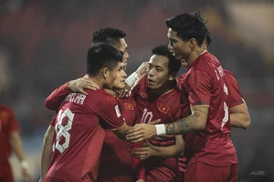 Văn Quyết, Huỳnh Như, Hoàng Đức,… tranh giải Cống hiến