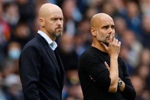 HLV Guardiola lo sợ Man City không có cửa trước Man United