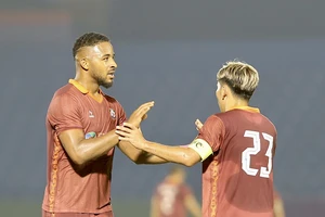 Vượt qua tin đồn khủng hoảng, Bình Định đăng quang cúp Thiên Long