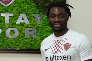 Chưa cứu được cựu sao Chelsea dưới đống đổ nát ở Thổ Nhĩ Kỳ