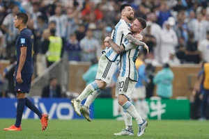 Messi còn đủ sức chơi World Cup 2026, Benzema mỉa mai