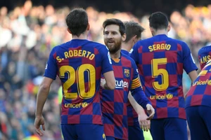 Cầu thủ Barca chào đón Messi trở lại xứ Catalan