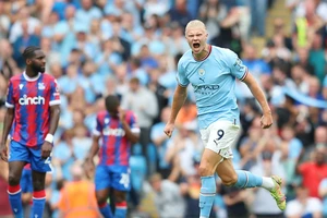 Man City trả lương cao khủng khiếp để giữ chân Haaland