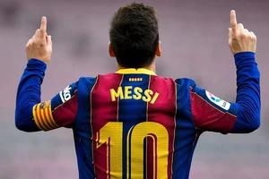 Barca dẫn đầu cuộc đua săn chữ ký Messi