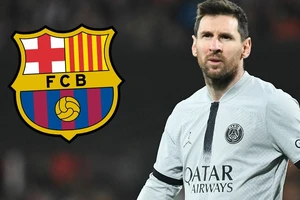Barca không nói với Messi một câu nào