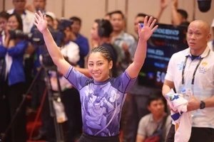 Tấm lòng vàng của cô gái xinh đẹp Jessa Khan và ấn tượng Samnang