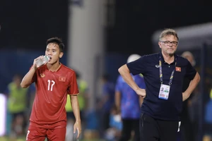 U-22 VN khuất phục 'hổ vàng' Malaysia là vào bán kết SEA Games
