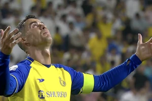Ronaldo chỉ đánh bóng bản thân ở Saudi Arabia