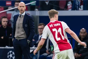 Bayern phá mục tiêu lớn của Man United