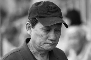 Anh Sáu Lèo không còn ra sân chiều thứ Bảy…