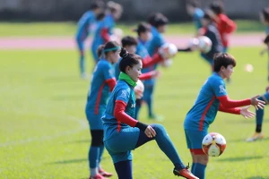 Ông Chung gạch 5 cái tên, giữ lại Chương Thị Kiều cho World Cup