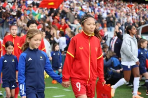 Nóng: Đội hình nữ Việt Nam mạnh nhất đấu Bồ Đào Nha, Kim Thanh chạm trán Kika