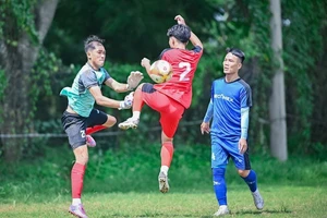 Gay cấn giải ‘phủi’ lớn nhất Việt Nam