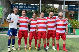 Đá bóng gây quỹ giúp đỡ gia đình cựu tuyển thủ Chí Bảo