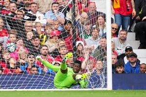 Người cũ của Man United chê bai thậm tệ thủ môn Onana