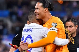 Đội trưởng Liverpool bị mắng là 'kẻ lười biếng'