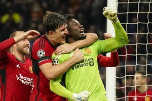 'Maguire và Onana xứng đáng từng đồng xu'