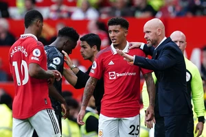 HLV Ten Hag cương quyết loại bỏ, Sancho tìm đường rời khỏi Man United