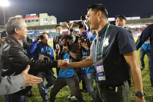 Bầu Đức: “HA Gia Lai mùa này bỏ, mùa sau vô địch”