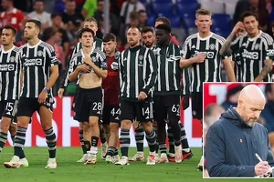 Khủng khiếp Man United bán hơn 10 cầu thủ