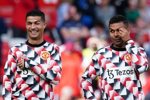 Casemiro theo chân Ronaldo và Sancho không còn cửa ở lại Man United