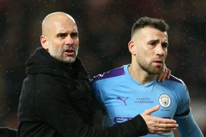 Cú điện thoại bất ngờ của HLV Pep Guardiola