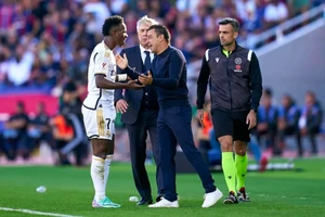 Trọng tài bị tố thiên vị Real, làm hại Barca