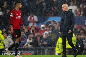 Varane tranh cãi dữ dội với HLV Ten Hag