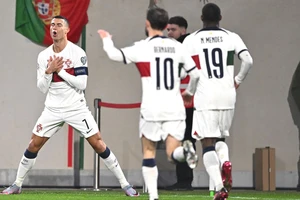 HLV Mourinho nói điều bất ngờ về Ronaldo 