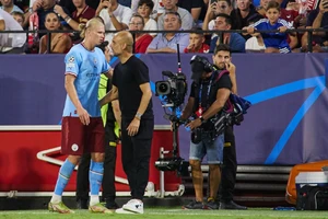 Pep trả đũa sâu cay về nhận xét Haaland chỉ là cầu thủ hạng 4